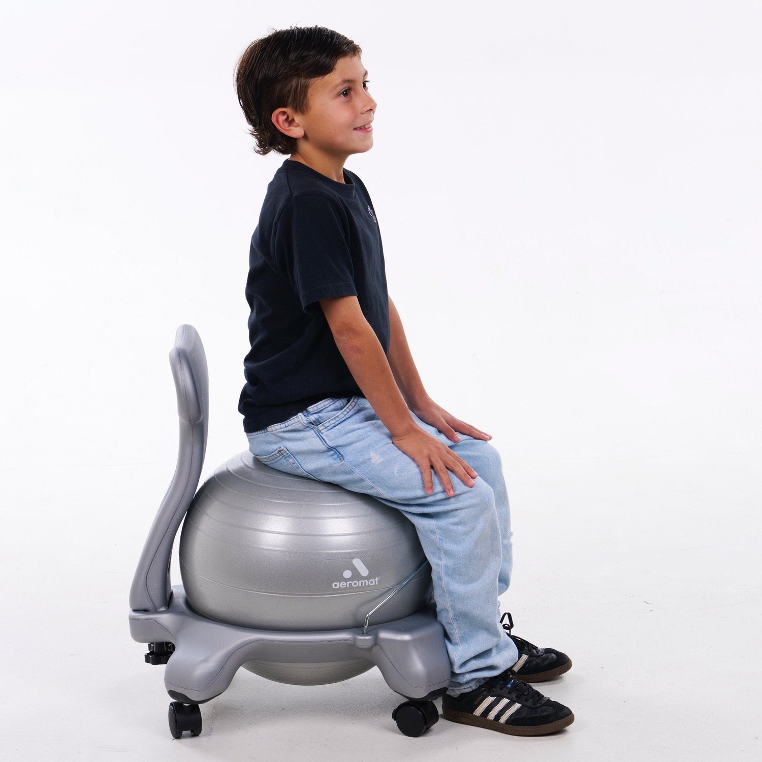 How a Rolling Ball Chair Helps Kids Stay Focused While Studying at Home