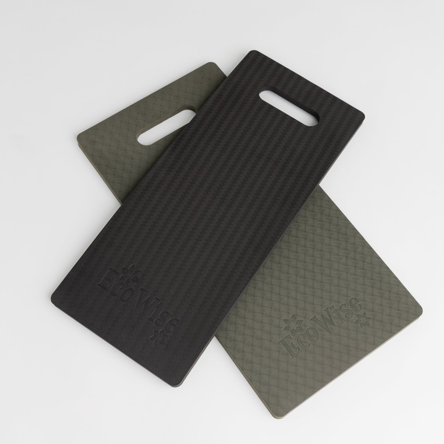 group; kneeing pad
