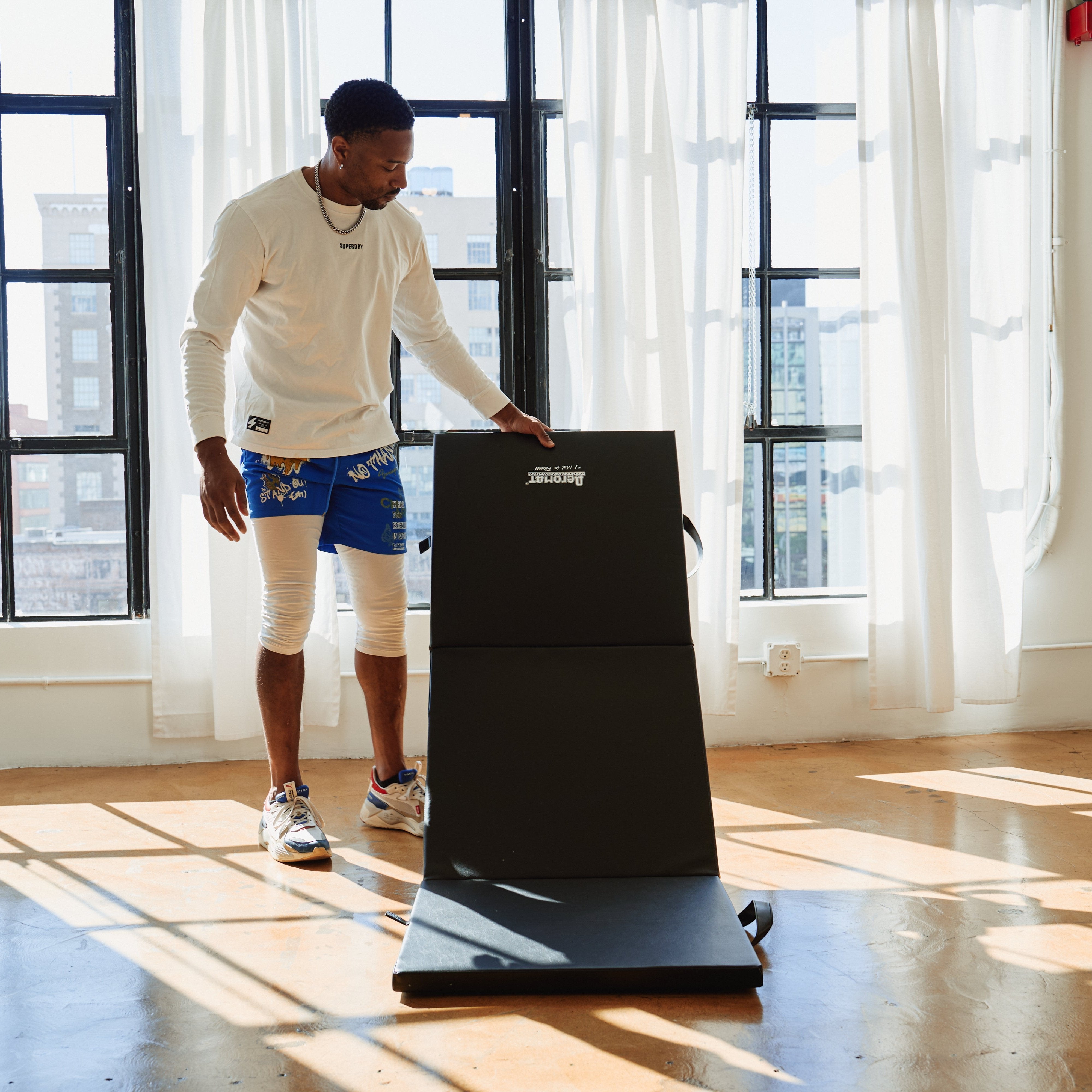 Deluxe Tri Folding Fitness Mat – Aeromats