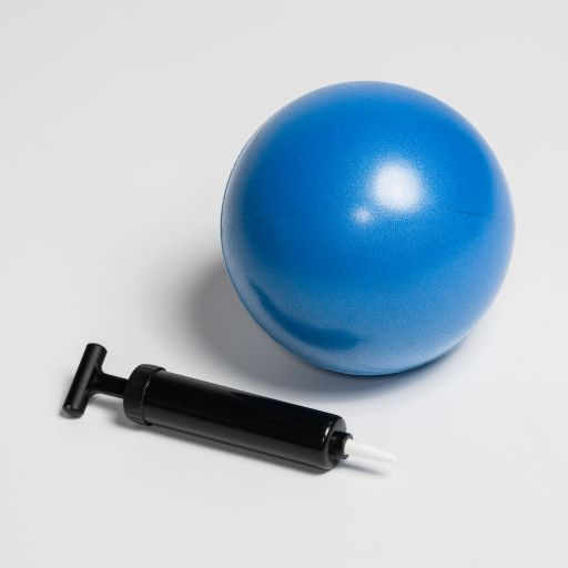 Kit - One pilates ball and hand pump